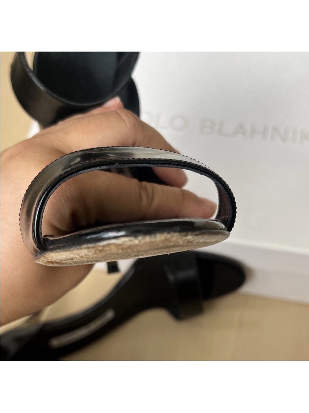 Manolo Blahnik Loma Black Patent Leather Strappy Heel Heel EU 38.5 - Picture 7 of 13